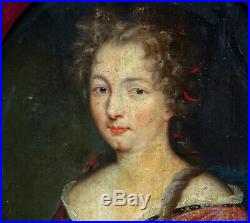 Portrait de femme Ecole Française du XVIIème siècle Huile sur toile