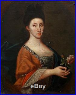 Portrait de femme Ecole française du XVIIIème siècle Huile sur toile