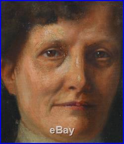 Portrait de femme Huile sur toile Ecole française début XXème siècle