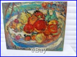 SOURDILLON Berthe (1895-1976) Les fruits rouge en corbeille Huile sur toile